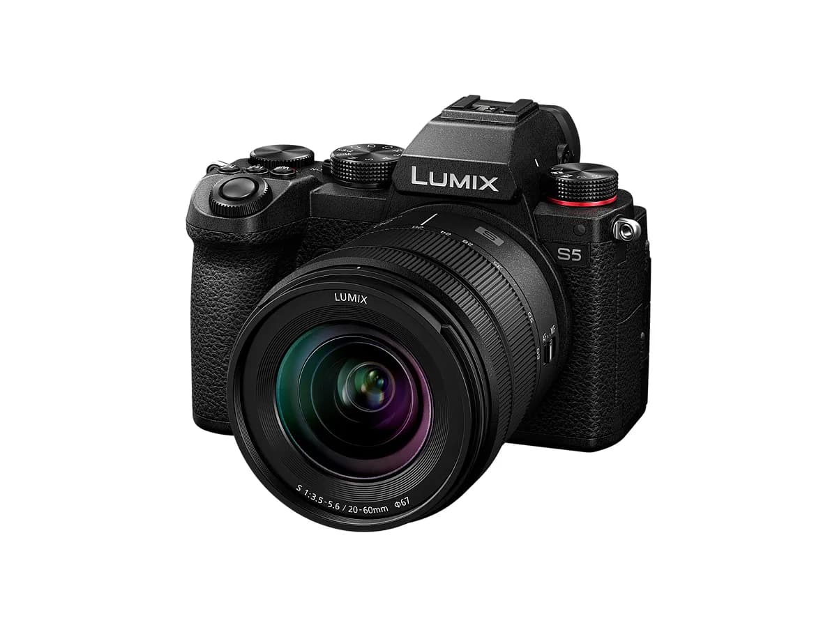 Panasonic Lumix DC-S5 Kit 20-60mm f3.5-5.6 KIT -systeemikamera – Panasonic
