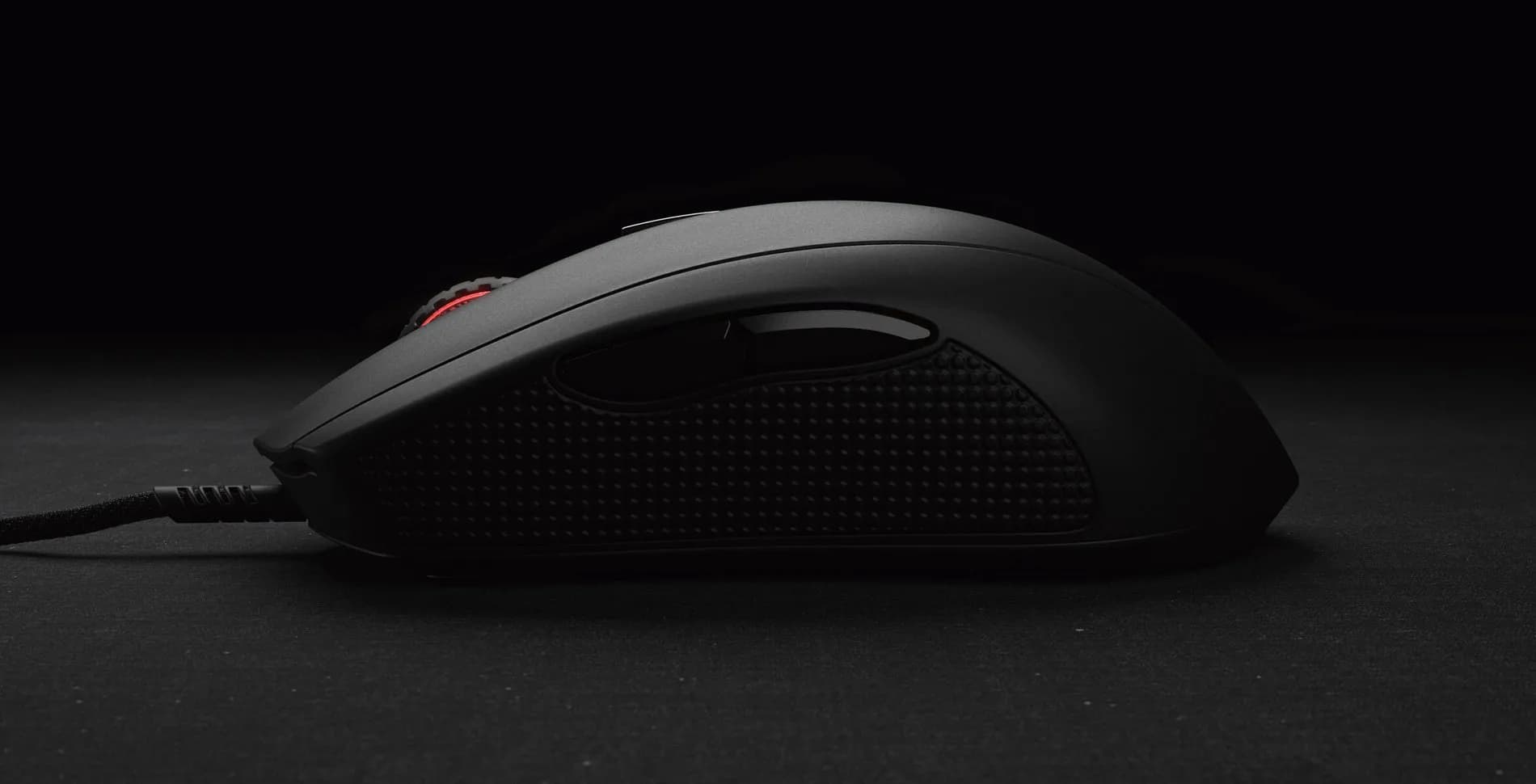 Mionix Castor Pro -langallinen pelihiiri, musta