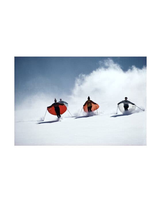 Caped Skiers – Slim Aarons