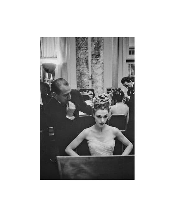 New York Debutante – Slim Aarons