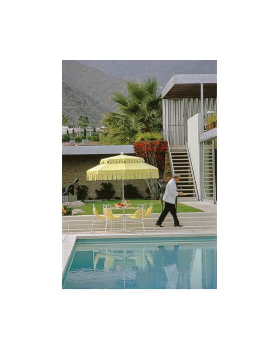Poolside Waiting – Slim Aarons