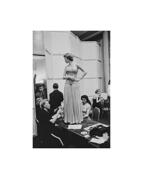 Last-minute Adjustments – Slim Aarons