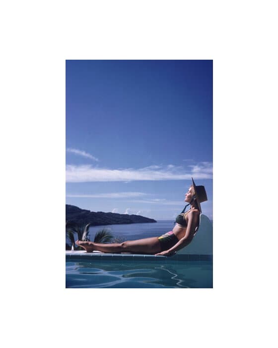 Between Sea And Sky – Slim Aarons