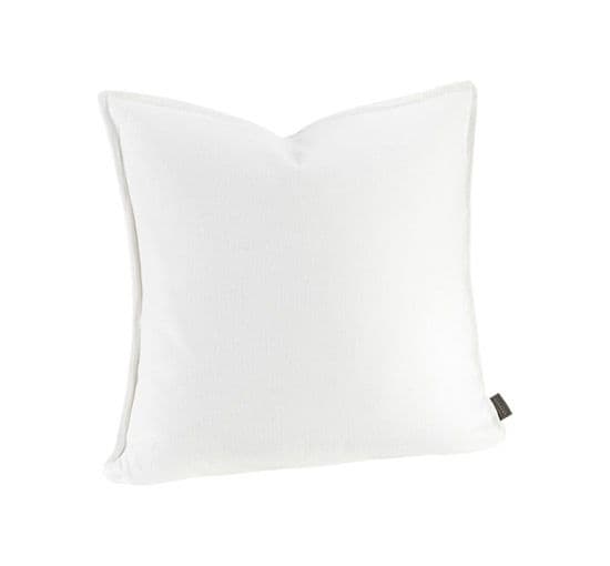 Colonella tyynyliina valkoinen