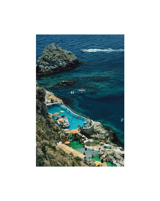 Hotel Taormina Pool – Slim Aarons