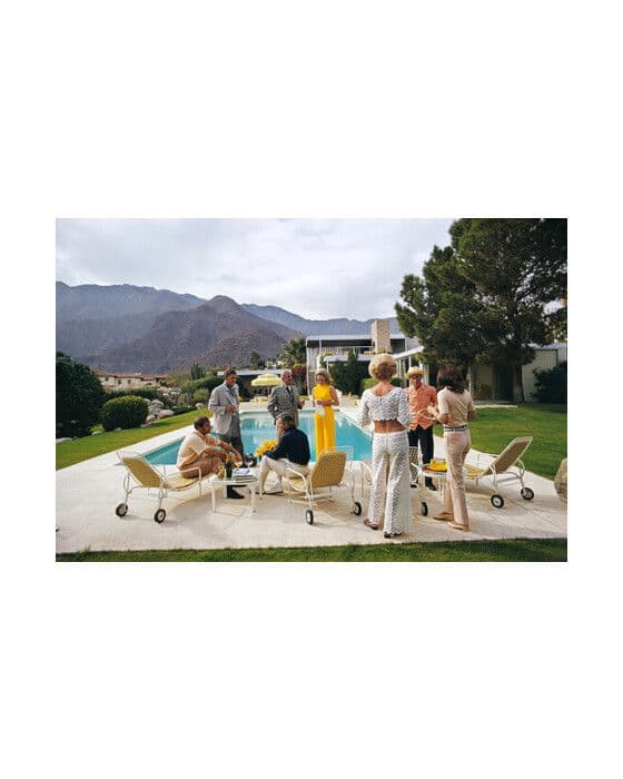 Poolside Friends – Slim Aarons