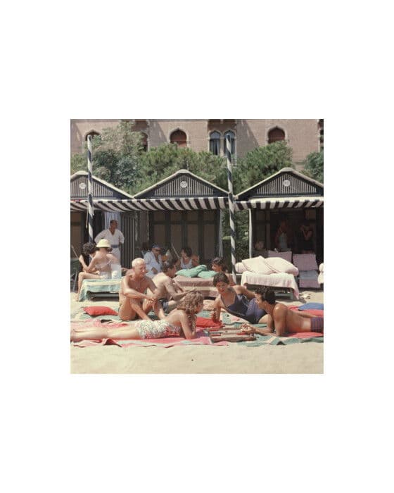 Beach Backgammon – Slim Aarons