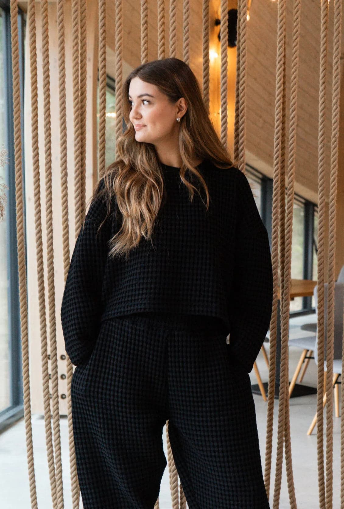 Aiko Sweatshirt Black – NOLA