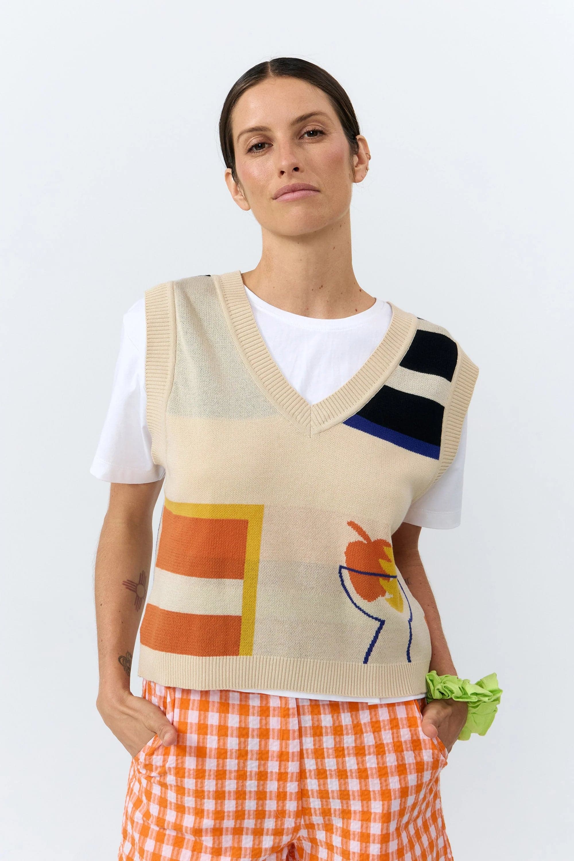 Amates Vest Holidays – SUITE13LAB