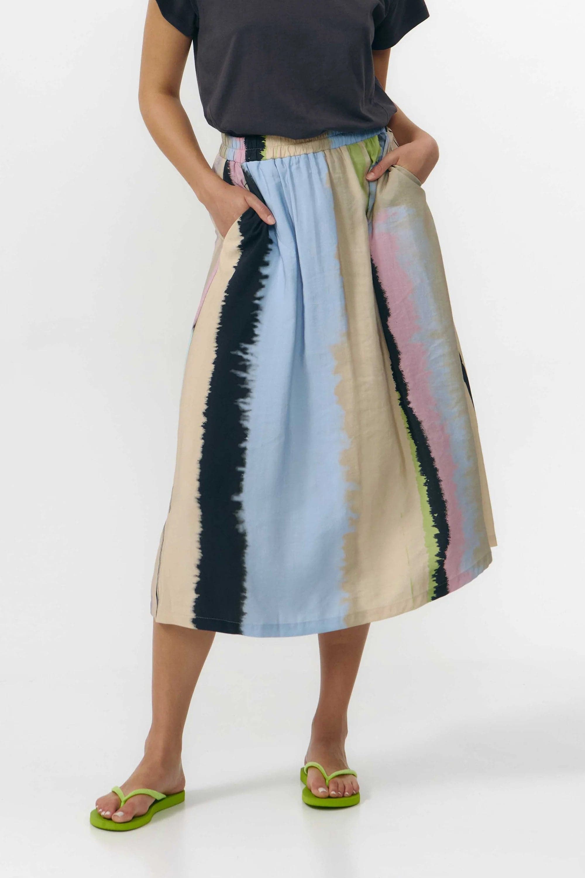 Adaja Hame Print Ones – SUITE13LAB
