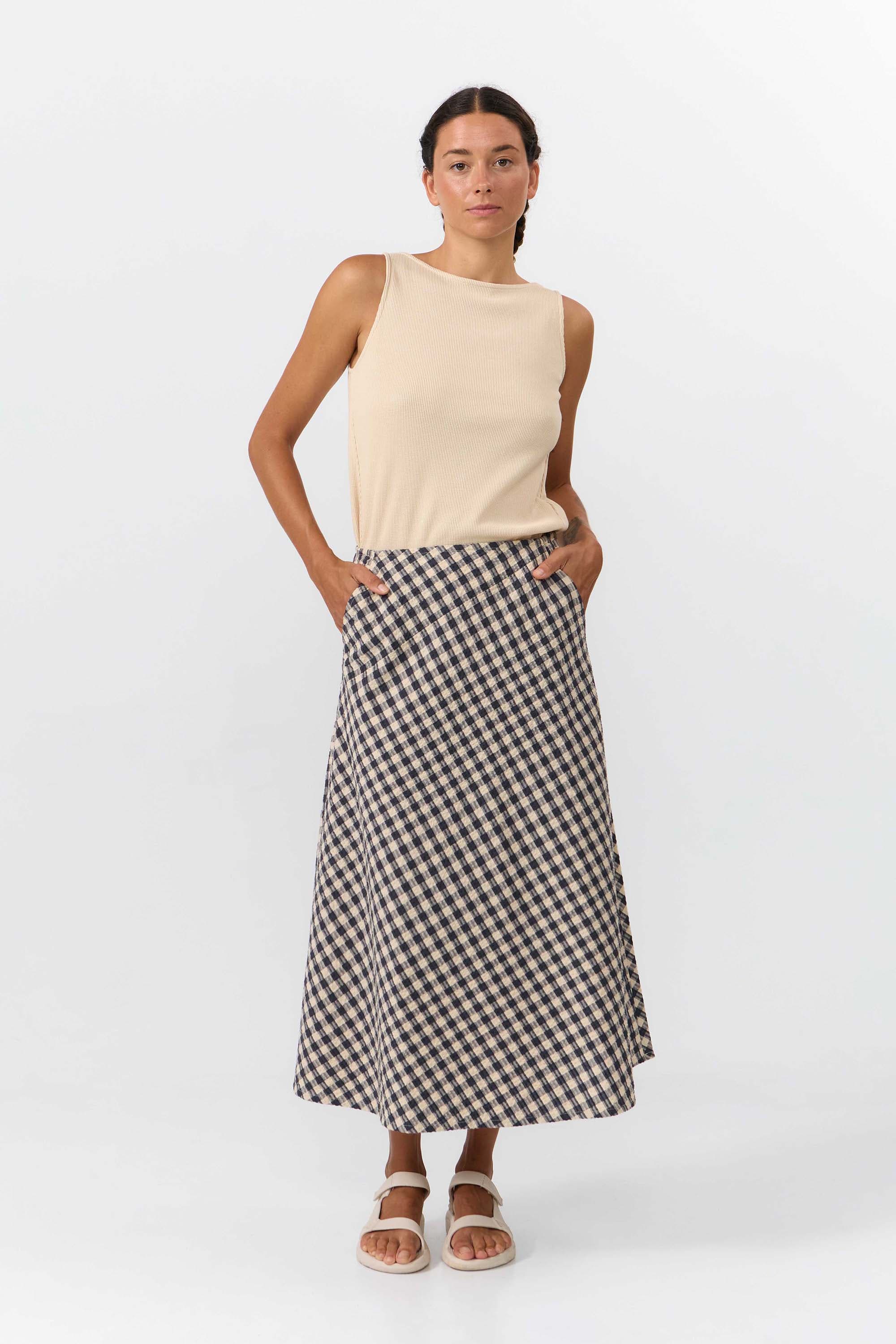 Belen Skirt Check Grey – SUITE13LAB