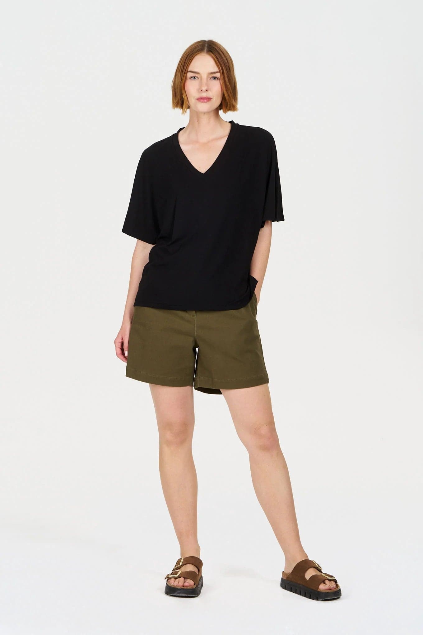 Amelia Short Khaki Green – KOMODO