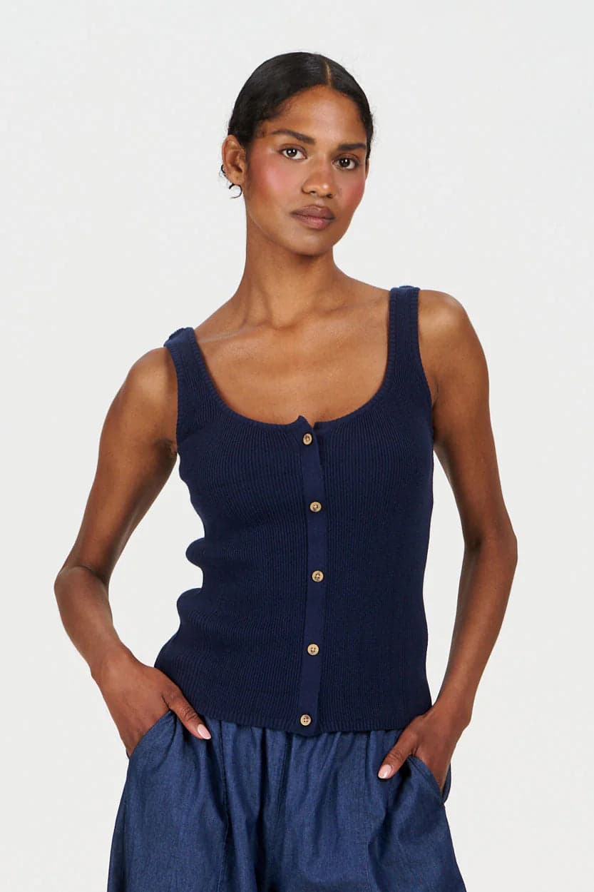 Cove Vest Navy Blue – KOMODO