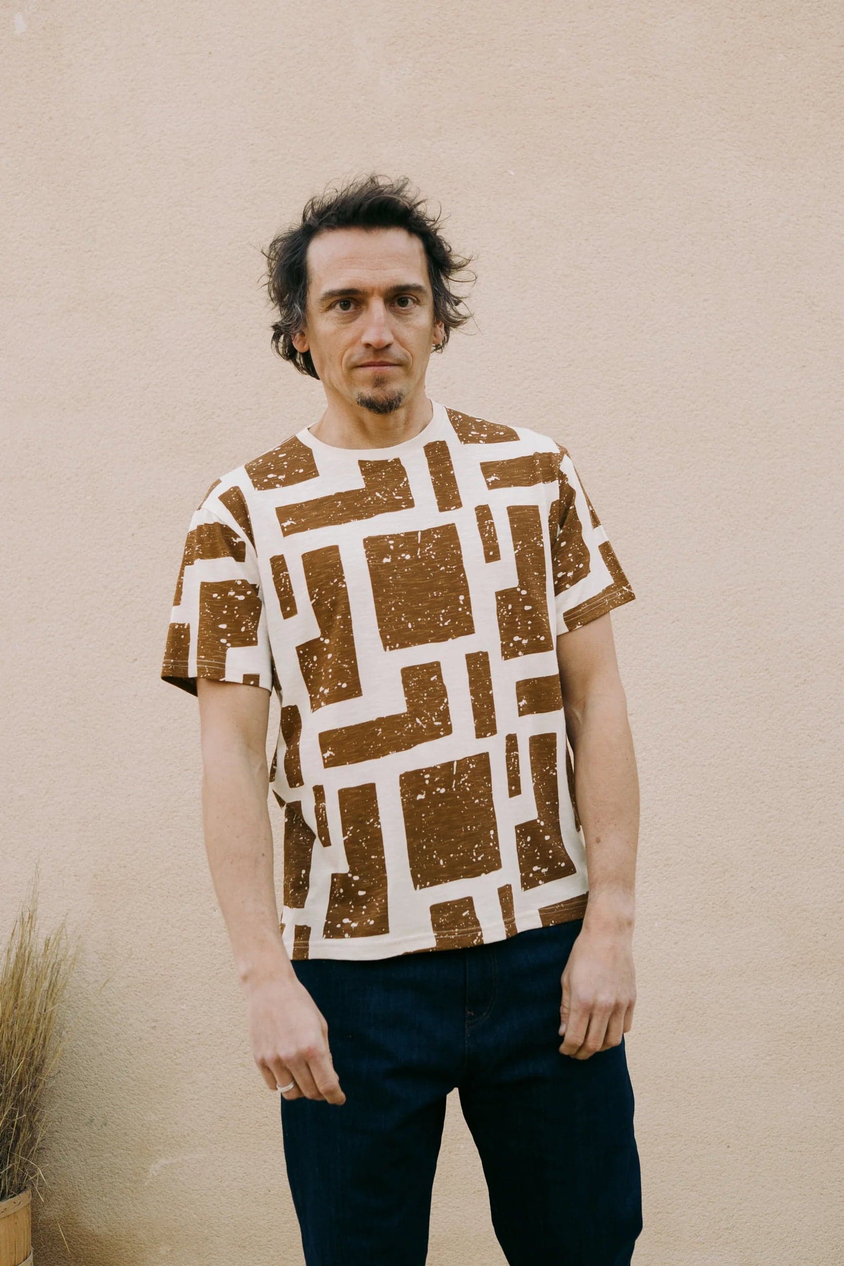Artie Tee Brown – TIRALAHILACHA