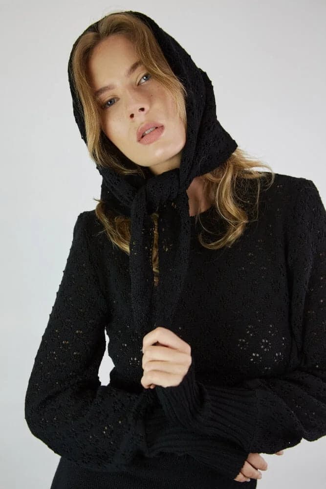 Lace Head Shawl Black