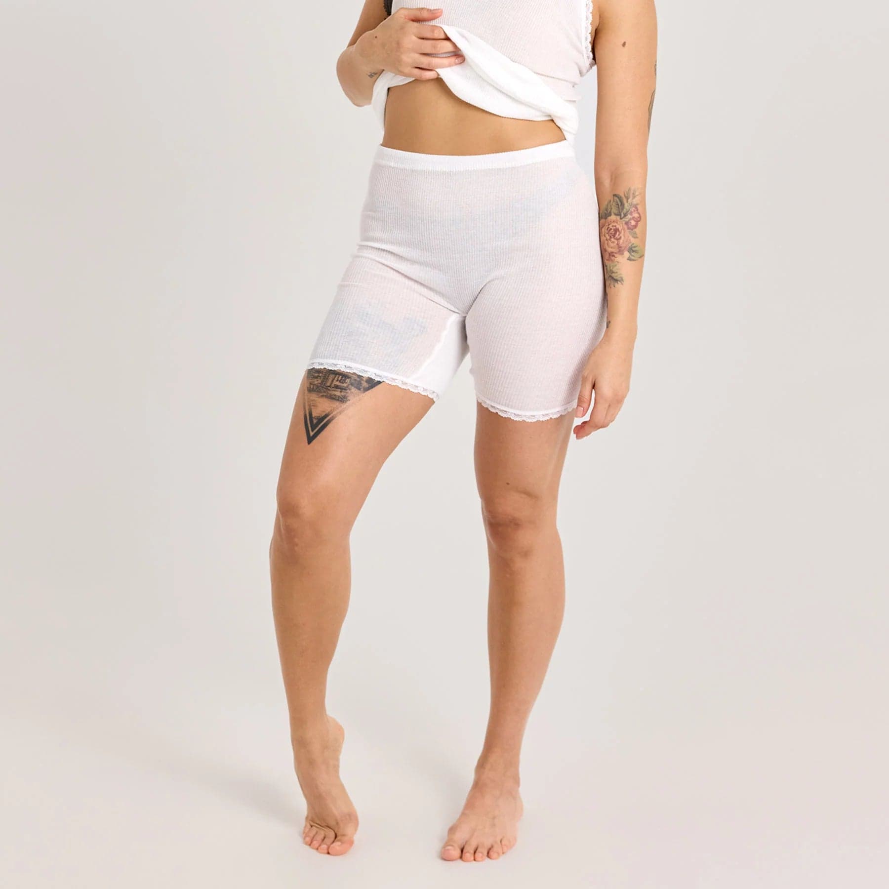 Lama Women's Shorts White
