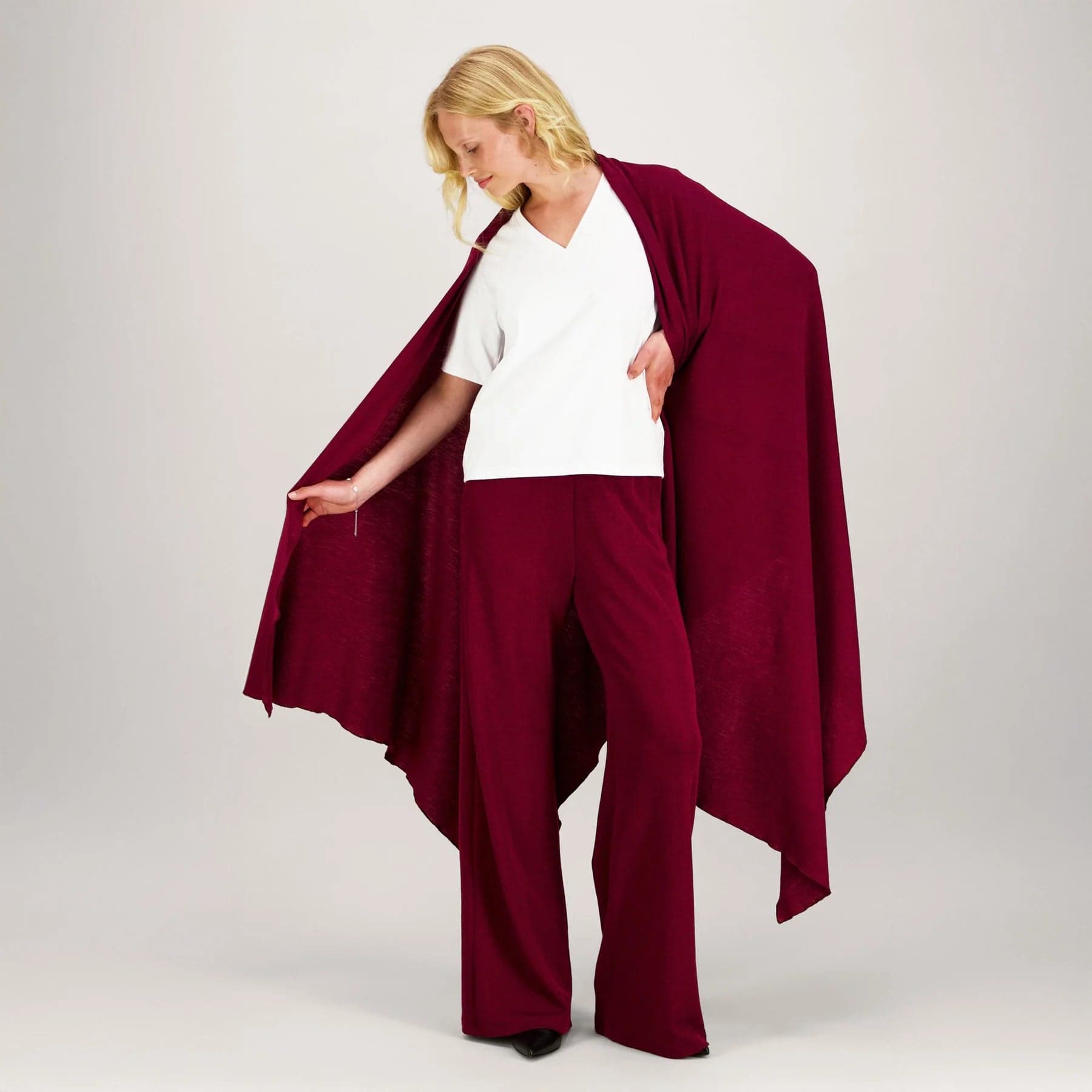 Kaiho Scarf Cranberry Red – Tam Silk
