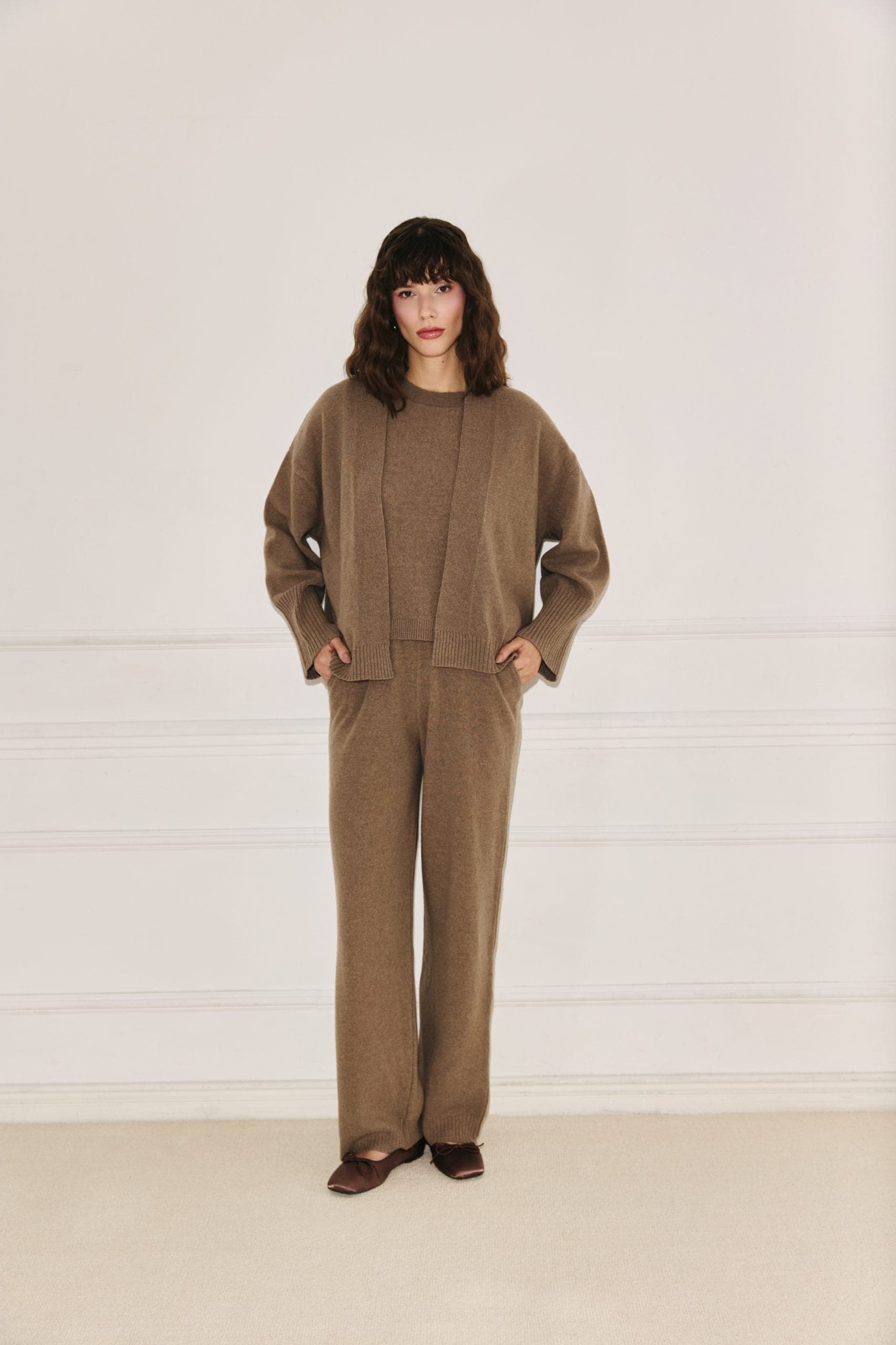 Amelié Kashmir Neulehousut Taupe – Enteliér
