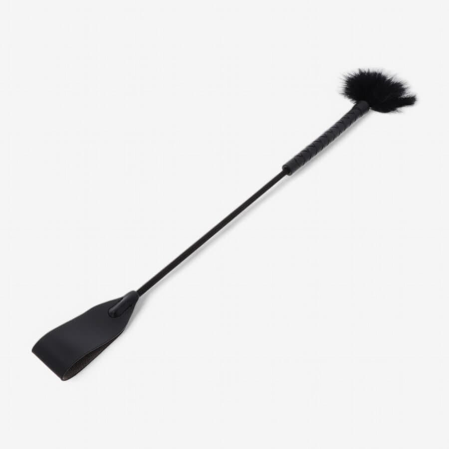 Hidden Desire BDSM-ratsupiiska & höyhenkutitin