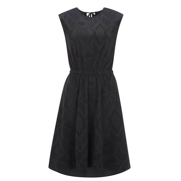 SPOTLESS TRAVELER DRESS