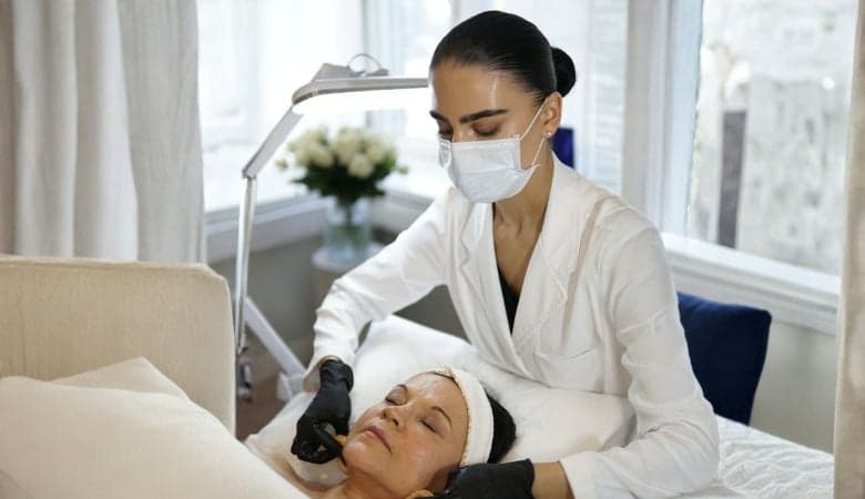 Ihoanalyysi & kasvohoito | -60 % | Helsinki, Töölö - Ihoanalyysi & kasvohoito