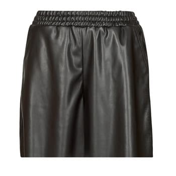 Shortsit & Bermuda-shortsit Karl Lagerfeld  PERFORATED FAUX LEATHER SHORTS  DE 32