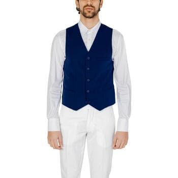 Neuleet / Villatakit Only & Sons   Onseve 0071 22027383  IT 48 – ONLY & SONS