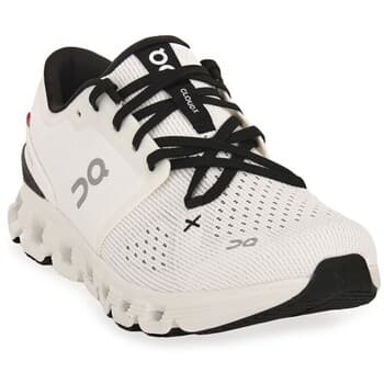 Kengät On  Cloud X 4  42 1/2 – On