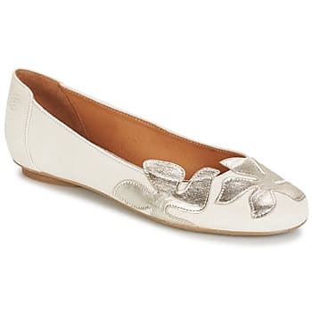 Balleriinat Betty London  ERUNE  35 – Betty London