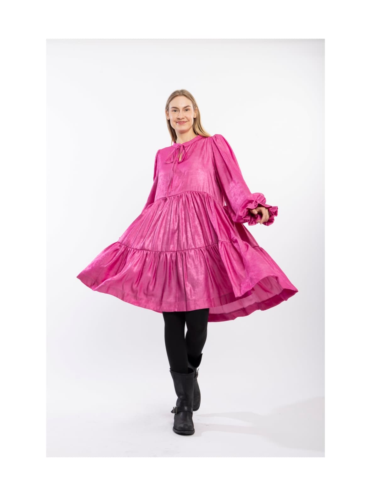 Dishy- mekko, pinkki – Miia Halmesmaa