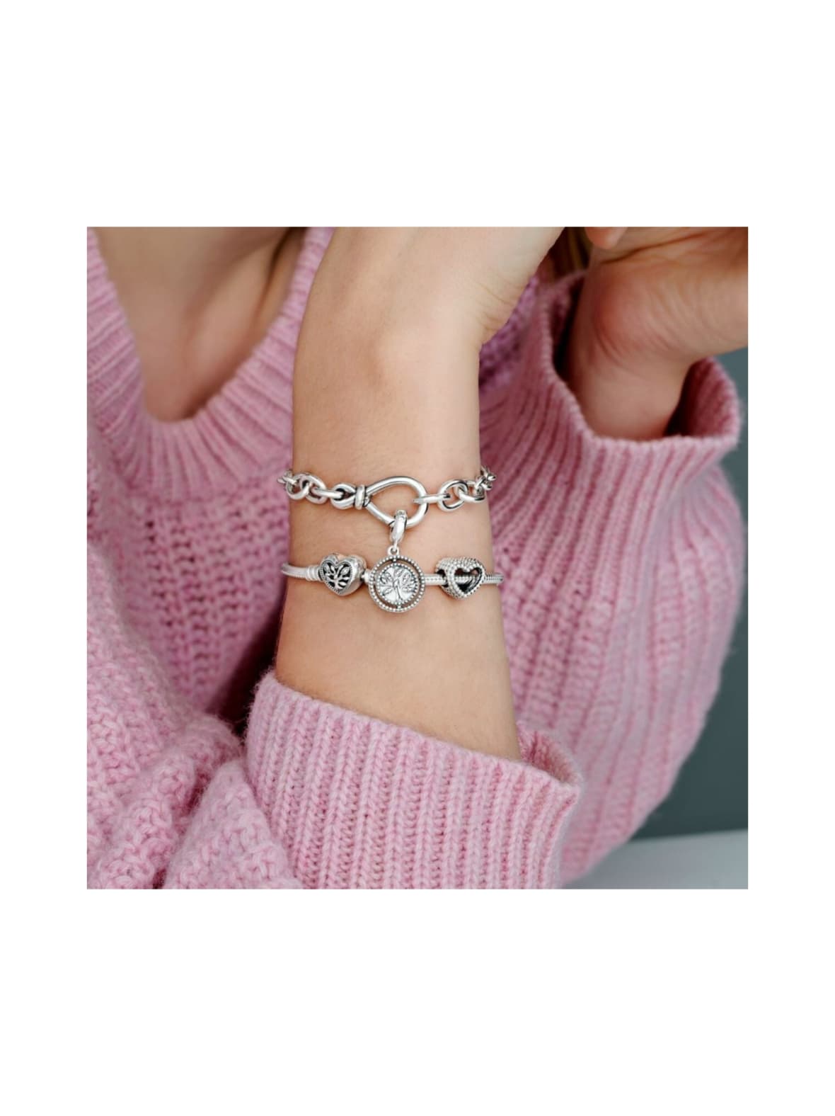 Pandora moments -käärmeketjurannekoru, jonka sydänlukossa sukupuu 598827c01 – Pandora