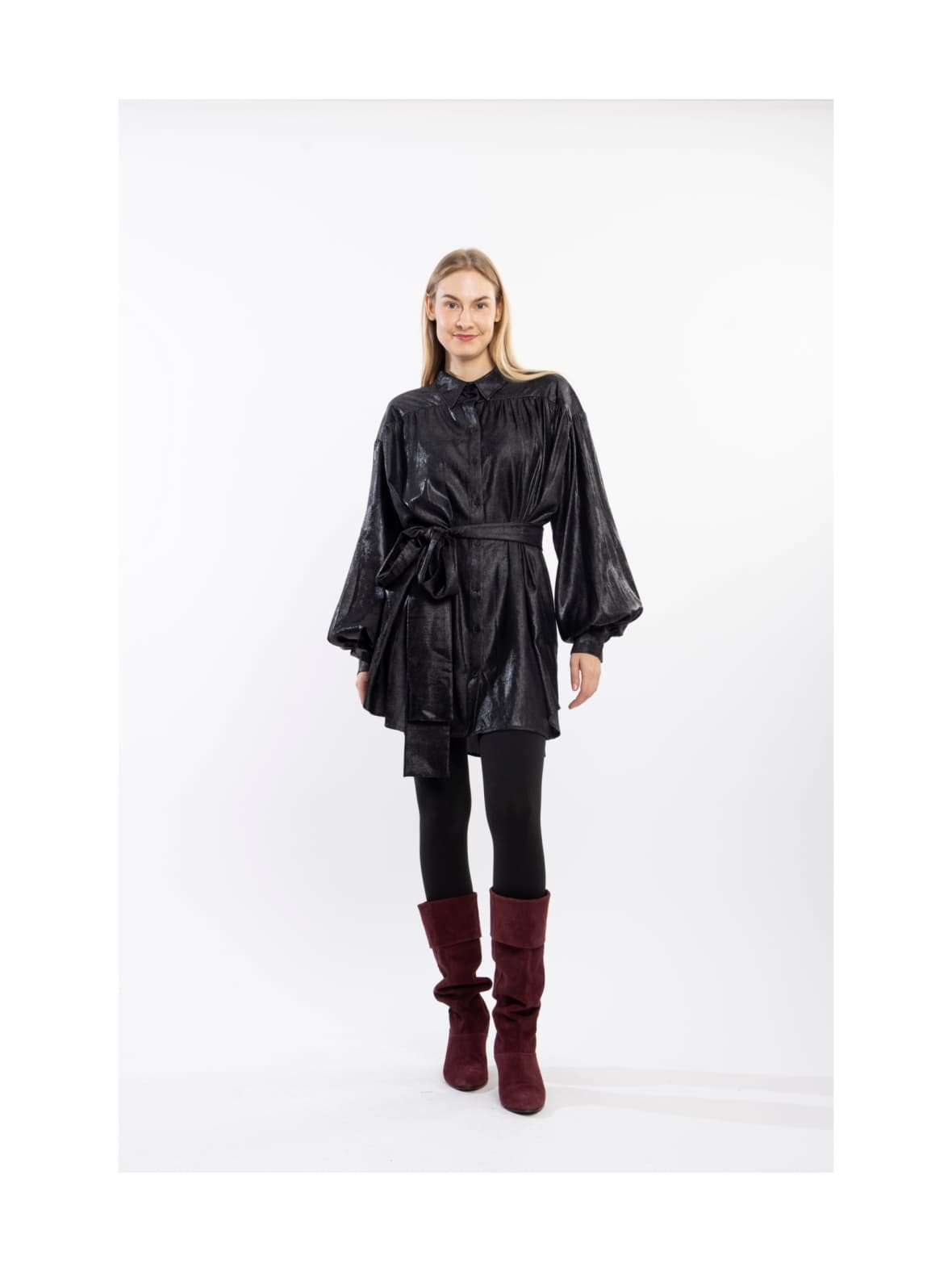 Kauluspaita, musta – Miia Halmesmaa