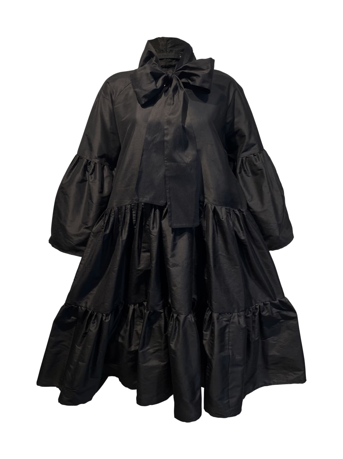 Lush- silkkimekko rusettikauluksella, musta – Miia Halmesmaa