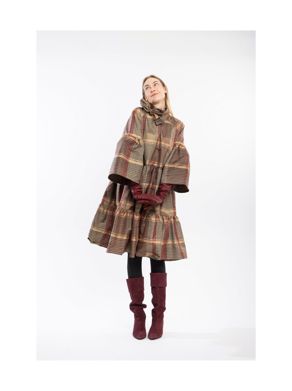 Lush- silkkimekko rusettikauluksella, ruutu suklaa – Miia Halmesmaa