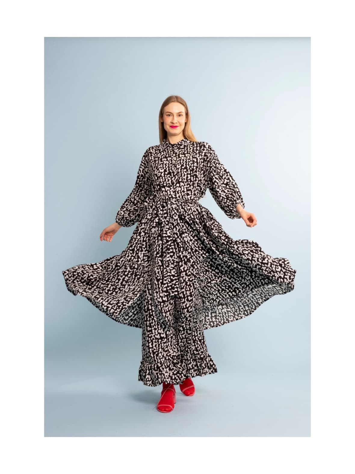 Flirty- mekko pitkä, mustavalkoinen