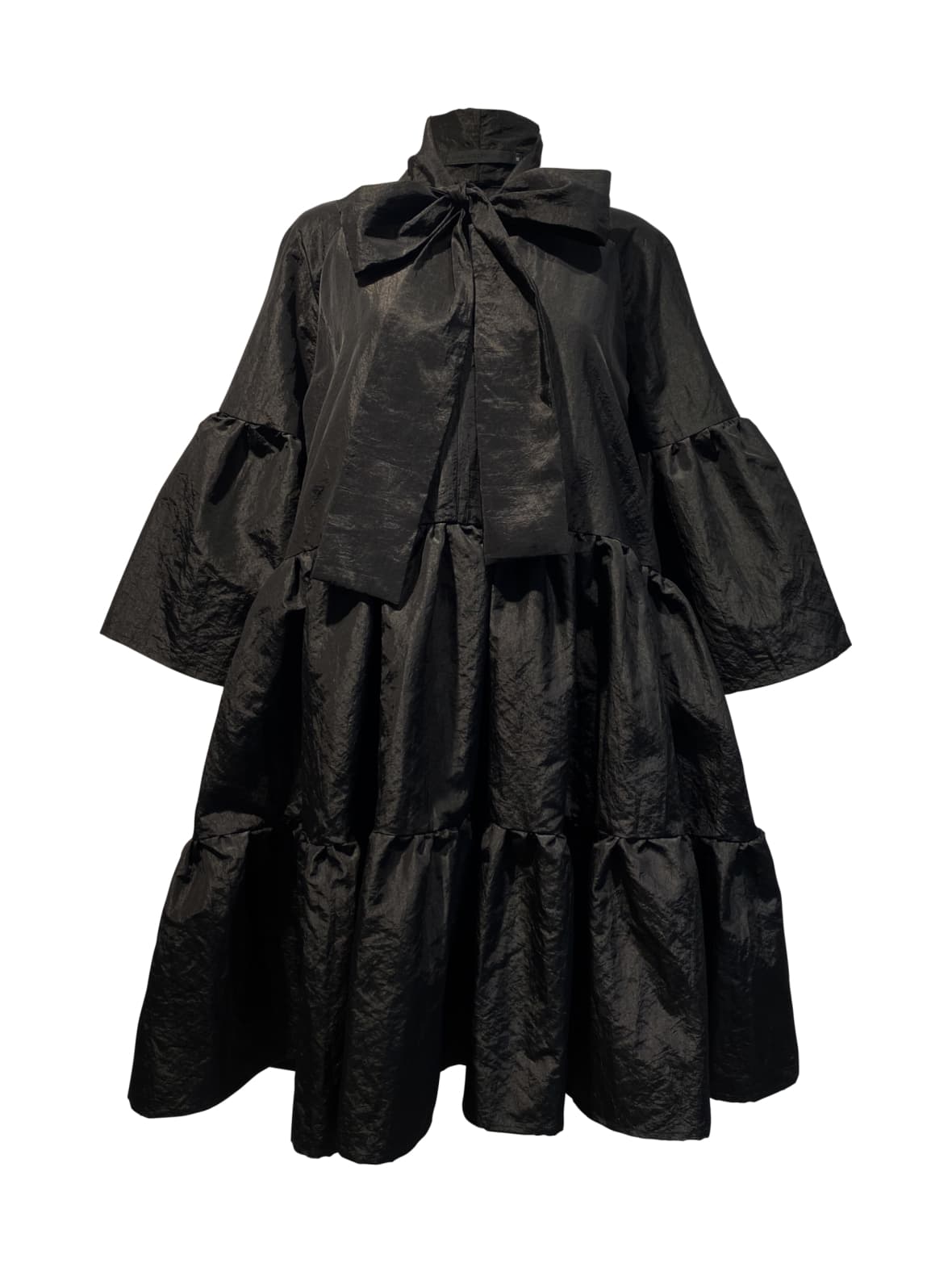 Lush- mekko rusettikauluksella, musta – Miia Halmesmaa