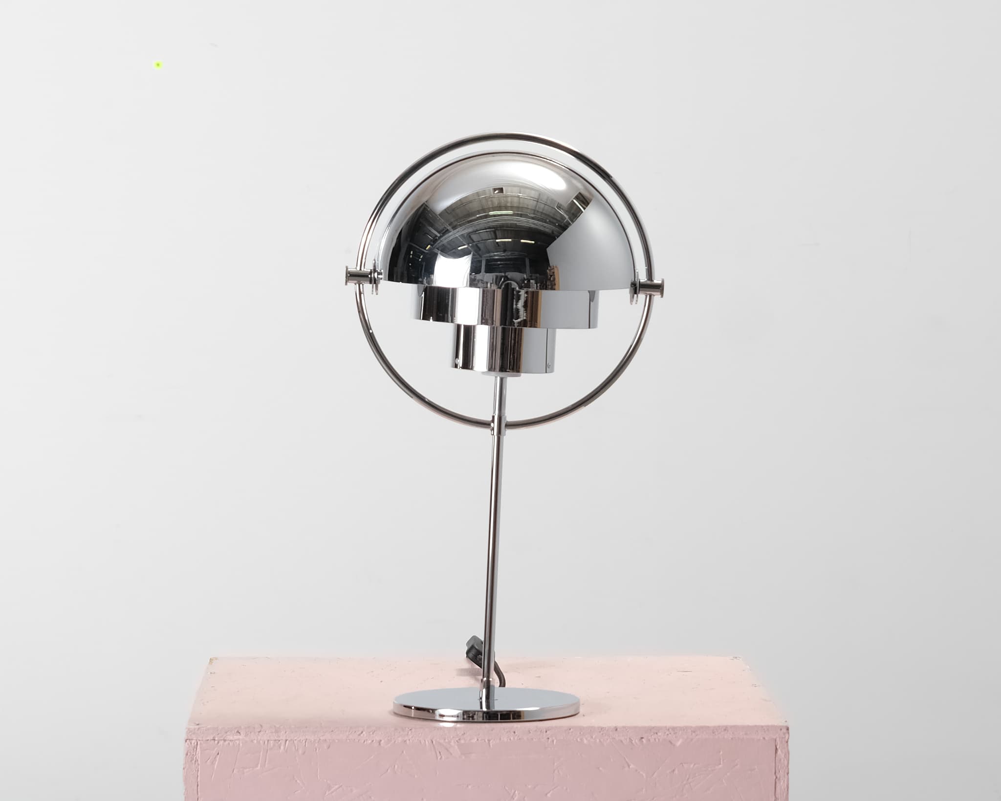 Gubi Multi-Lite pöytävalaisin kromi – GUBI