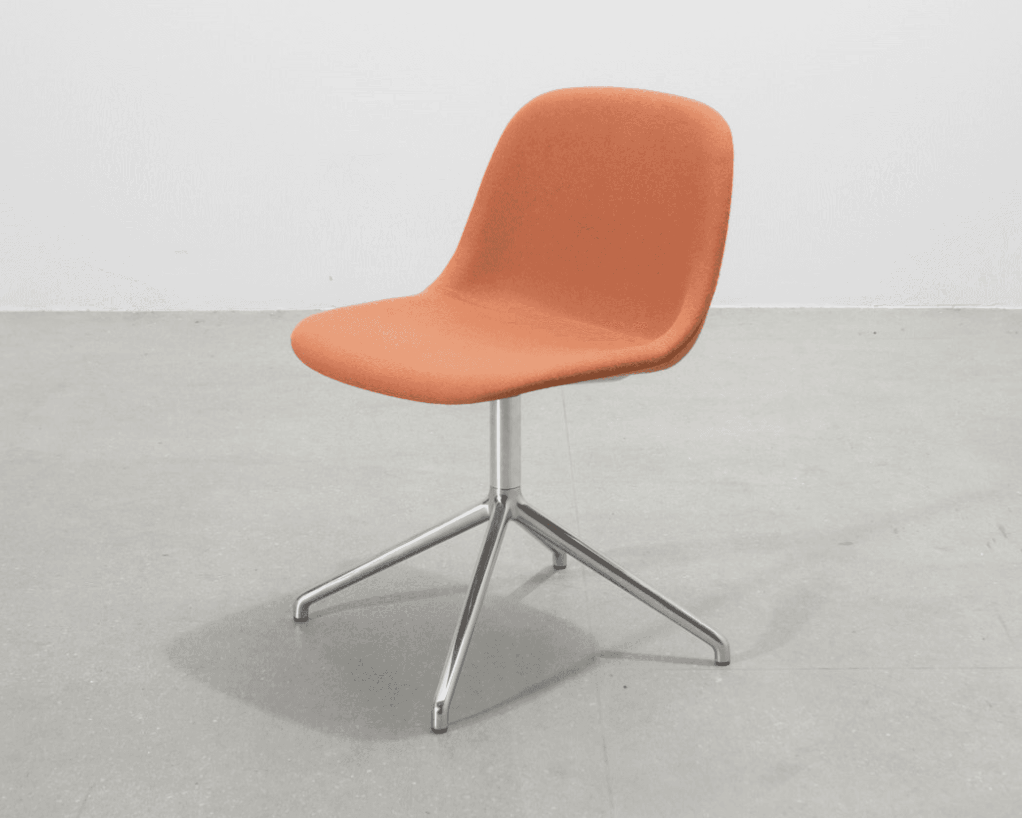 Muuto Fiber Side tuoli oranssi