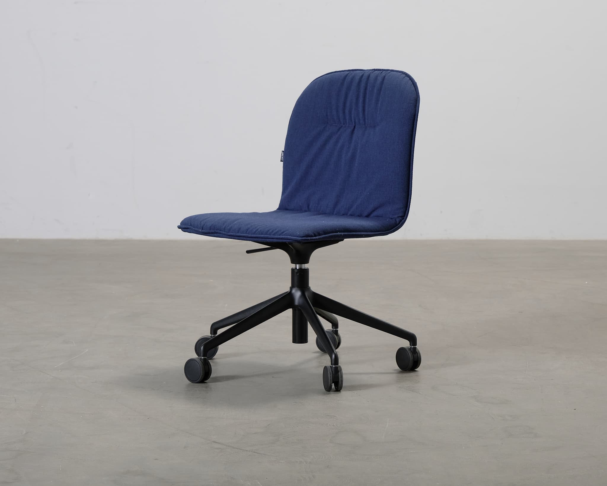 Capdell Loop työtuoli sininen – Capdell