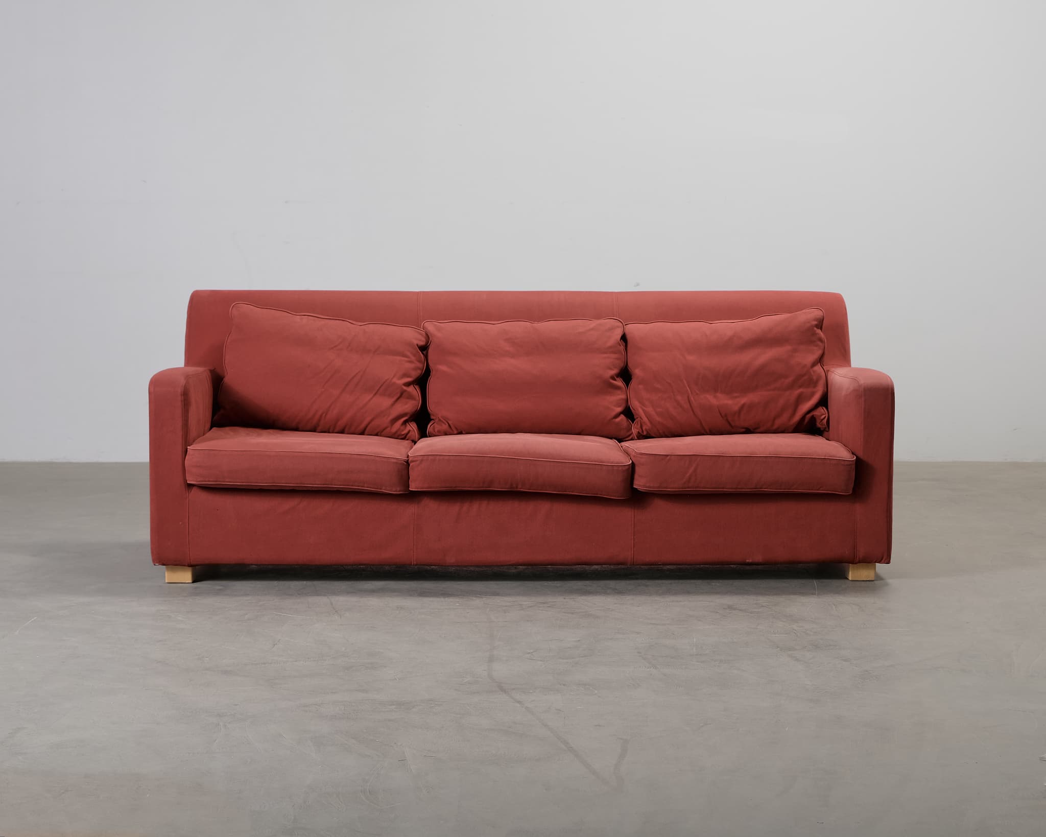 Artek 593 3-istuttava sohva punainen – Artek