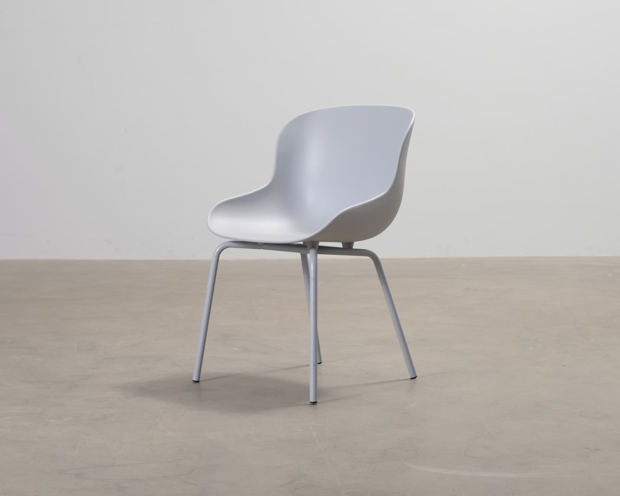 Normann Copenhagen Hyg tuoli harmaa