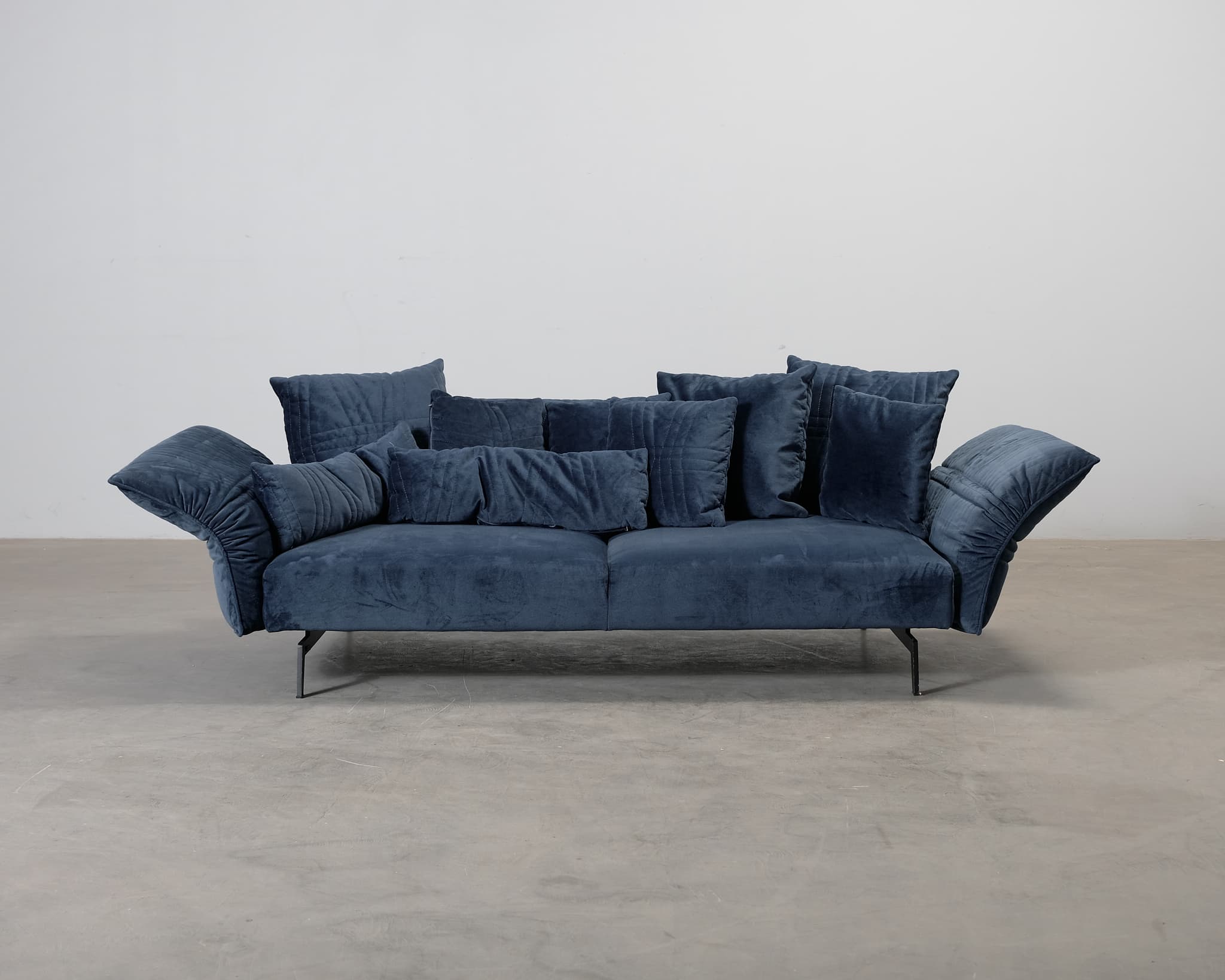 Bolia Plia 2,5-istuttava sohva sininen – Bolia