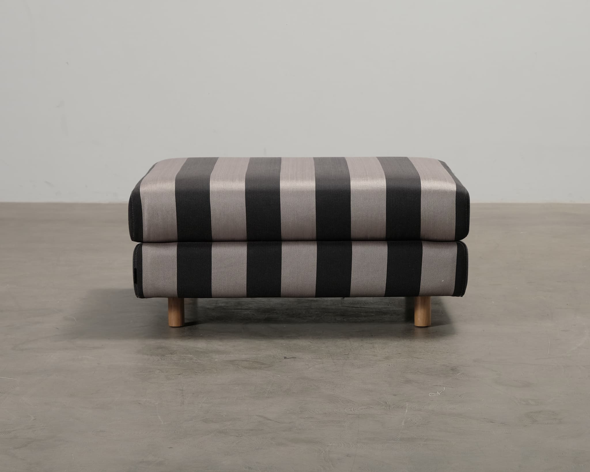 Sofacompany Dylan rahi Line Latte Black