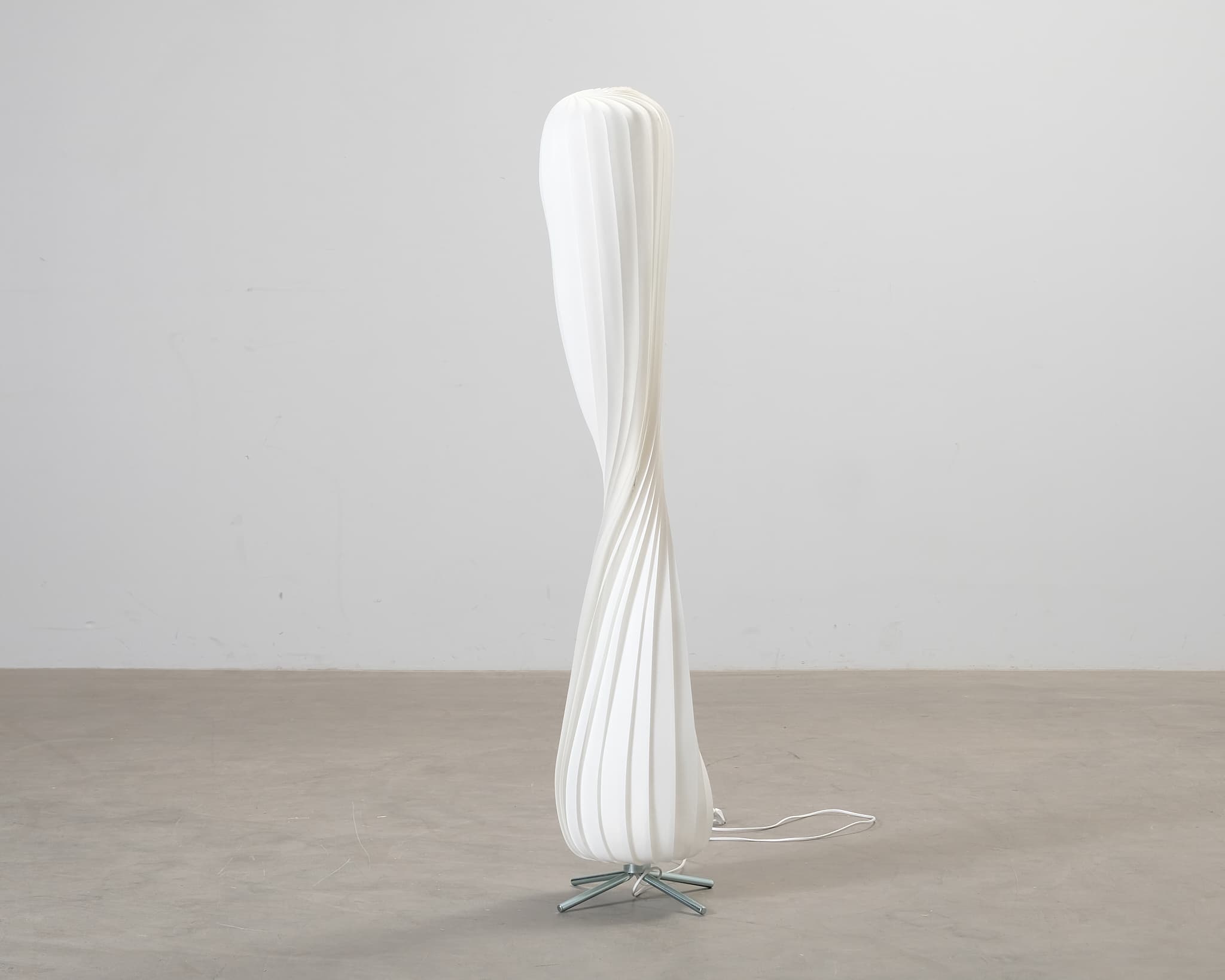 Tom Rossau TR7 lattiavalaisin 117 cm valkoinen – Tom Rossau