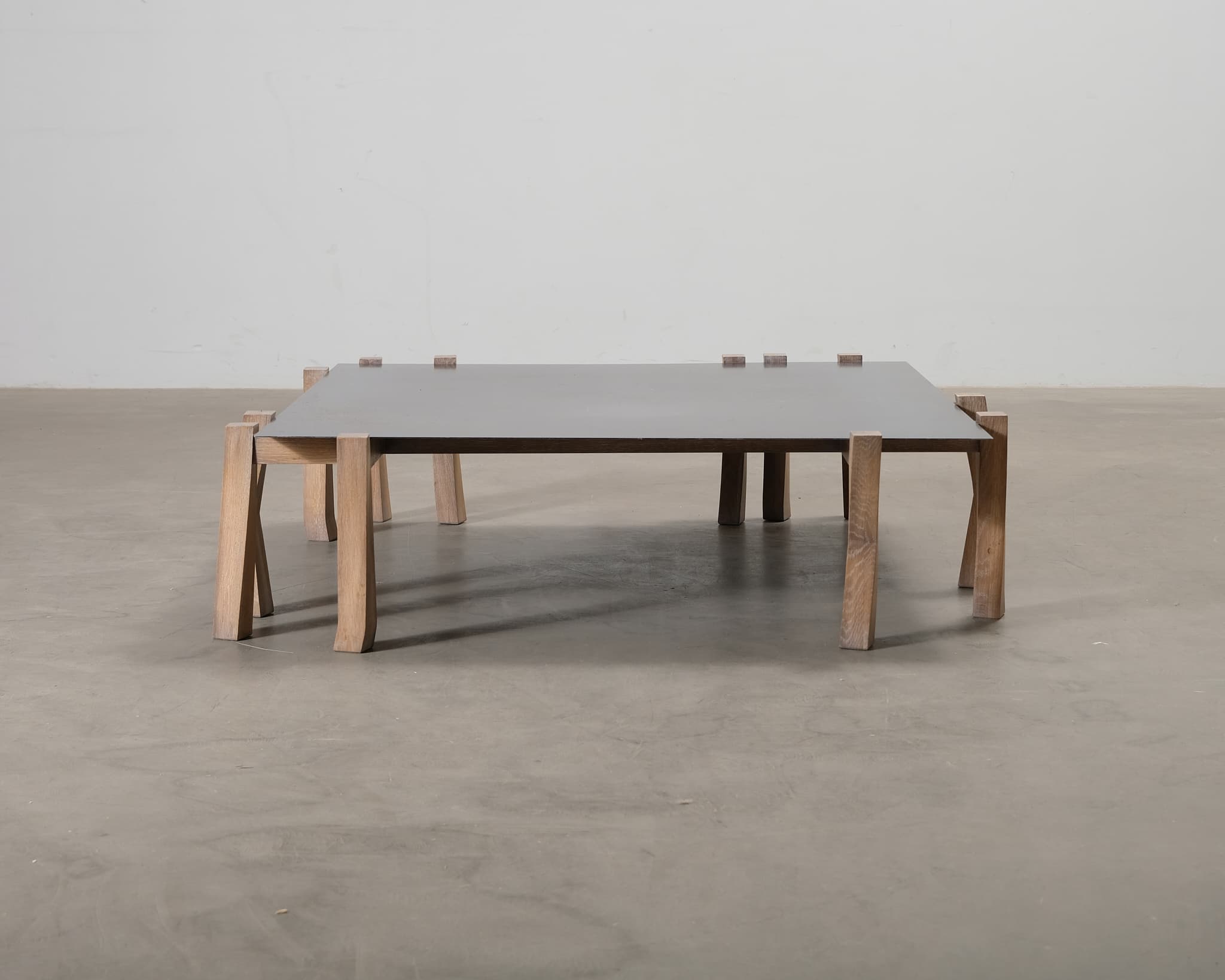 Sohvapöytä 130 x 130 cm