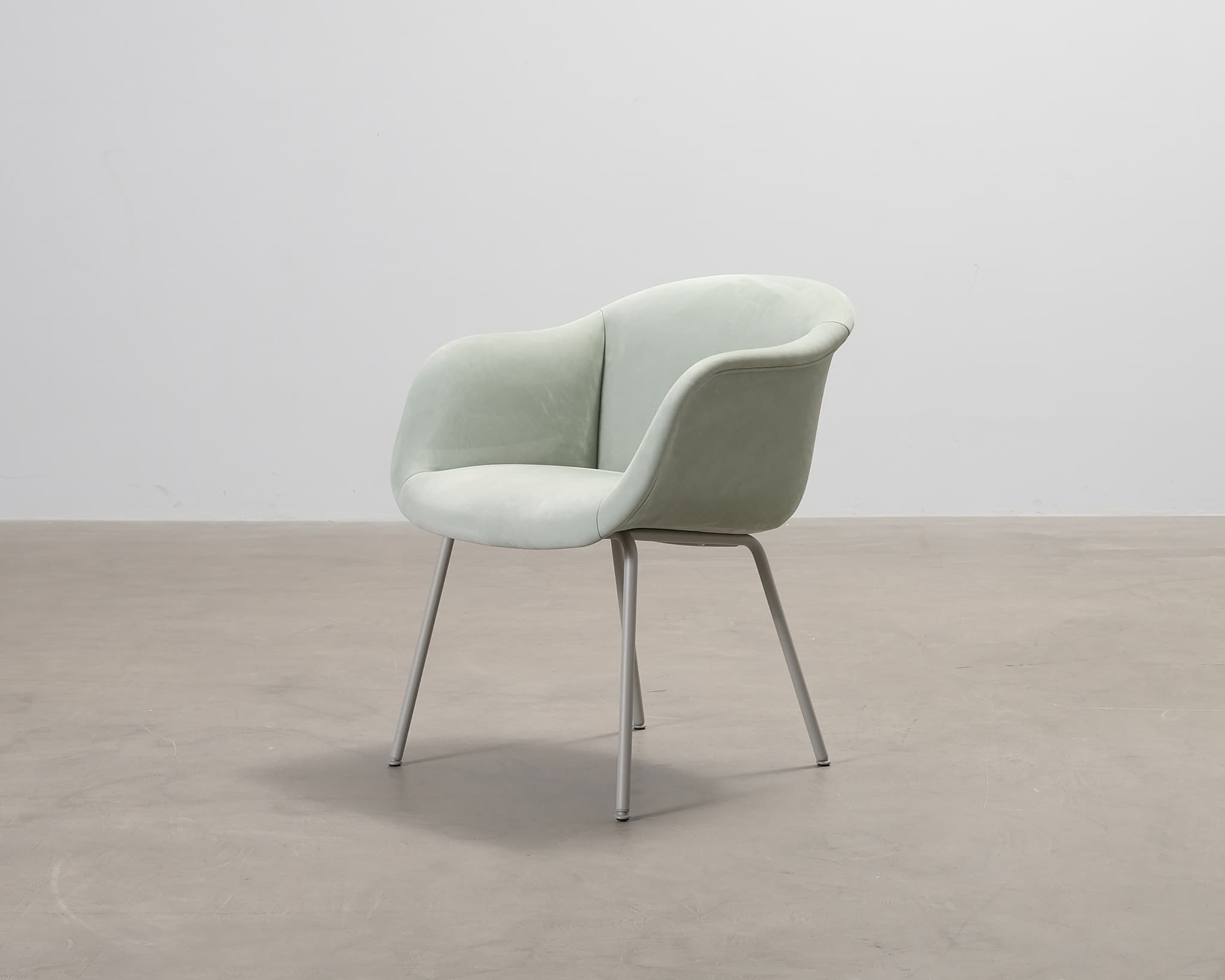 Muuto Fiber Soft Chair nahkanojatuoli vihreä