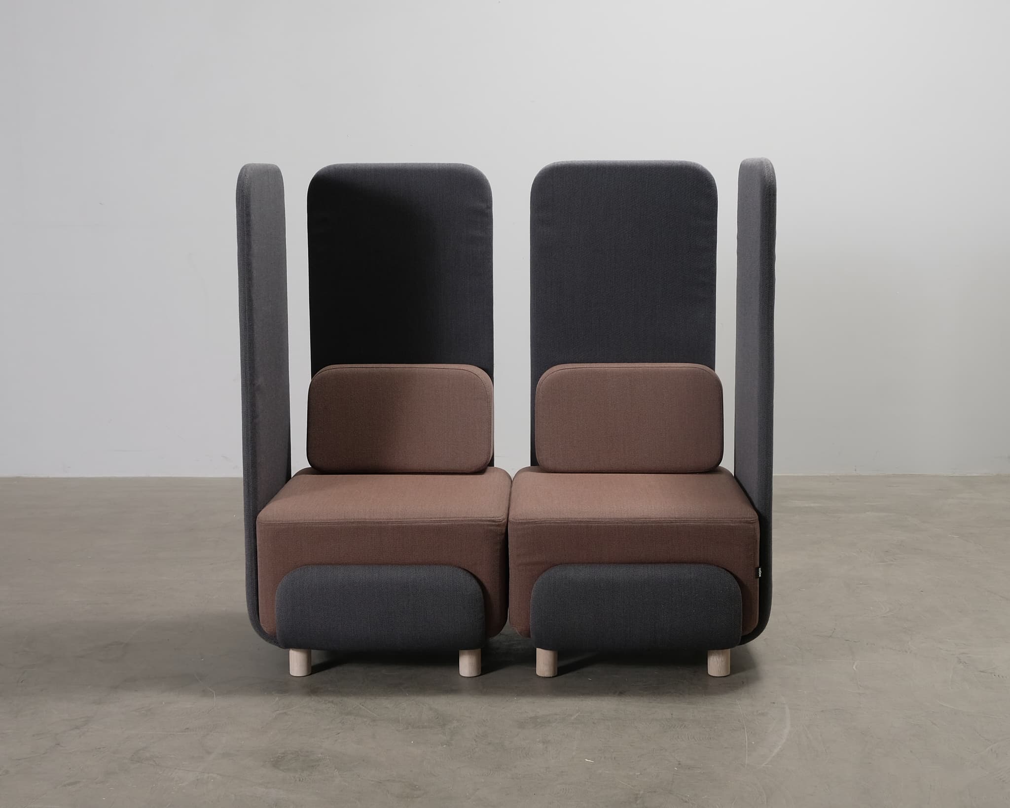 LoOok Industries 2-istuttava Area sohva ruskea / harmaa – LoOok Industries