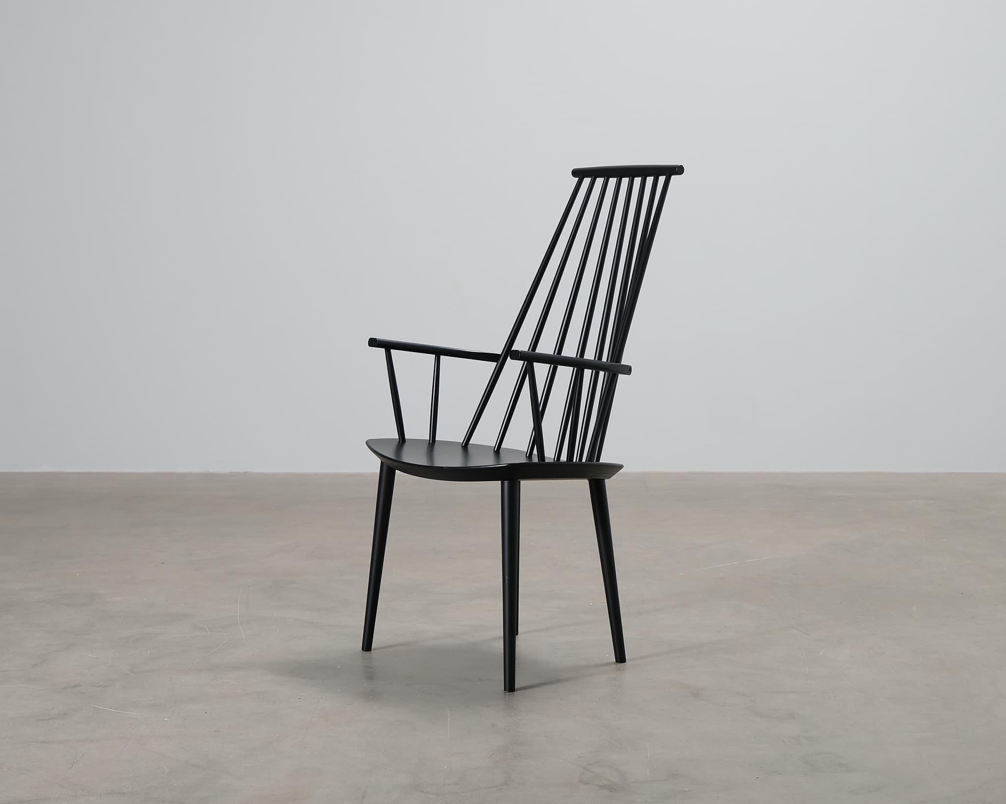 HAY J110 tuoli musta / Black Lacquered Beech