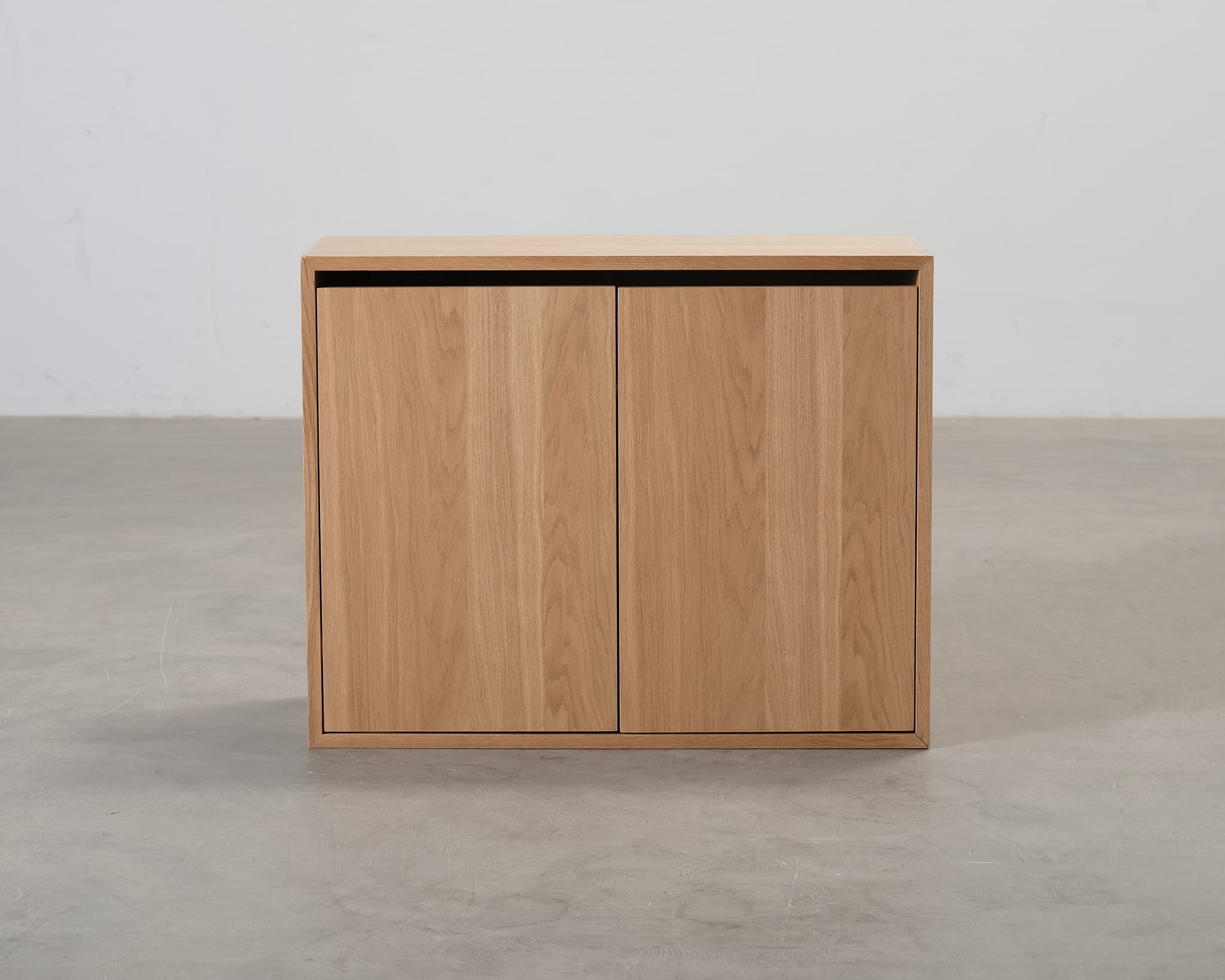 New Works kaappi tammi – New Works