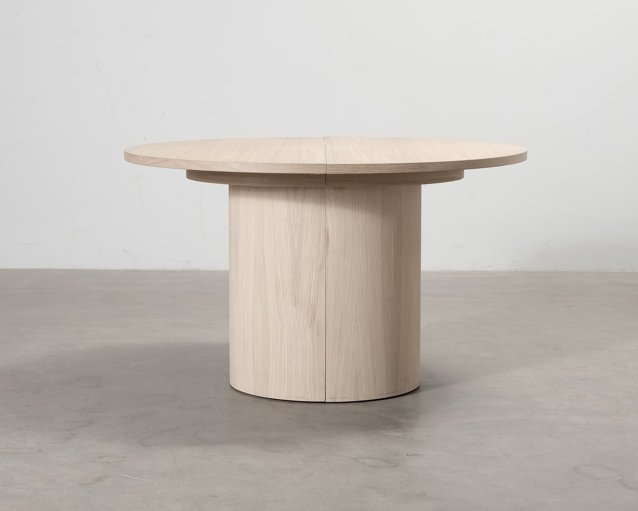 Forms & Objects Mie jatkettava ruokapöytä ø 127 cm koivu – Forms & Objects